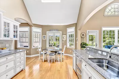 42 Iris Lane, Yarmouth, MA 02675 - Photo 2