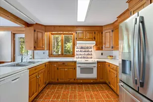300 Paine Hollow Rd, Wellfleet, MA 02667 - Photo 8