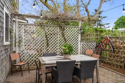 558A Commercial Street, Provincetown, MA 02657 - Photo 18