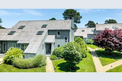 40 Hidden Cove Road #UNIT 2, Oak Bluffs, MA 02557 - Photo 2