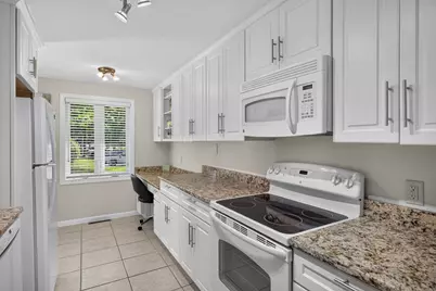 90 Forest Glade #UNIT 90, Falmouth, MA 02536 - Photo 6