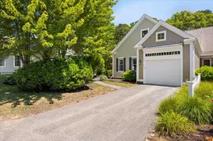 9 Blue Meadow Ct, Bourne, MA 02532 - Photo 2