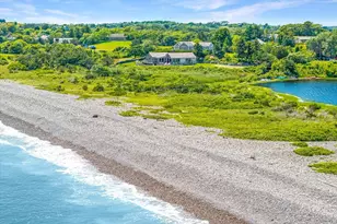 21 Eliot Ave, Chilmark, MA 02535 - Photo 4