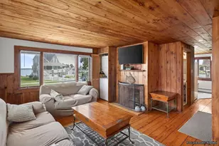 424 Grand Ave, Falmouth, MA 02540 - Photo 6