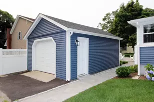 47 Nanumett St, Wareham, MA 02558 - Photo 4