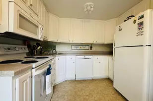 51 Sanddollar Cir, Falmouth, MA 02536 - Photo 2