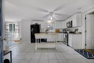 11 Gateway St, Yarmouth, MA 02664 - Photo 6