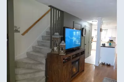 329 W Main Street #APT 26, Barnstable, MA 02601 - Photo 4