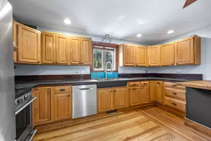 196 Bradford St, Provincetown, MA 02657 - Photo 14