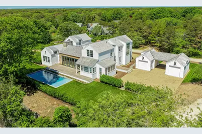 2 Lexington Avenue, Edgartown, MA 02539 - Photo 1