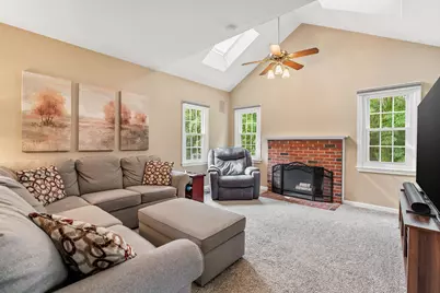 73 Hillando Drive, Shrewsbury, MA 01545 - Photo 2