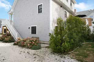 29 & 33 Lagoon Pond Rd, Tisbury, MA 02568 - Photo 4