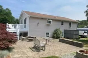 77 Delta St, Barnstable, MA 02601 - Photo 4