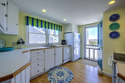 225 N Shore Boulevard #UNIT J, Sandwich, MA 02537 - Photo 2