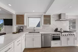 73 Franklin St, Provincetown, MA 02657 - Photo 6