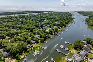 199 Edgewater Dr, Falmouth, MA 02536 - Photo 4