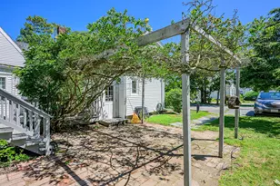37 School St, Barnstable, MA 02601 - Photo 10