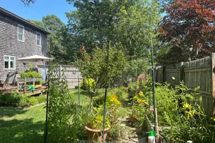 323 County Rd, Oak Bluffs, MA 02557 - Photo 4