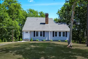 28 Seminole Dr, Yarmouth, MA 02675 - Photo 2