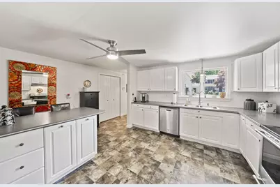 21 Colony Avenue, Bourne, MA 02553 - Photo 4