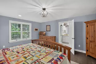 8 Elizabeth Cir, Mashpee, MA 02649 - Photo 16