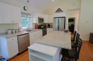 44 Debbie Ln, Dennis, MA 02660 - Photo 10