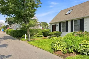 15 Mechanic St, Provincetown, MA 02657 - Photo 1