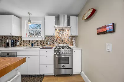 9A Conwell Street #4, Provincetown, MA 02657 - Photo 8