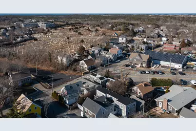 9A Conwell Street #4, Provincetown, MA 02657 - Photo 32