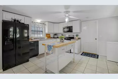 11 & 11A Gateway Street, Yarmouth, MA 02664 - Photo 6