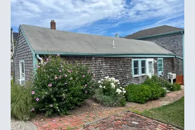 398 Commercial Street #First Floor Rear, Provincetown, MA 02657 - Photo 2