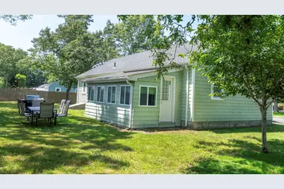 118 Walton Avenue, Barnstable, MA 02601 - Photo 16