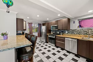 54 Bradford St, Provincetown, MA 02657 - Photo 8
