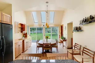 174 Middle Rd, Chilmark, MA 02535 - Photo 10