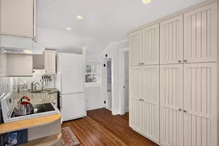 48 Pleasant St, Provincetown, MA 02657 - Photo 8
