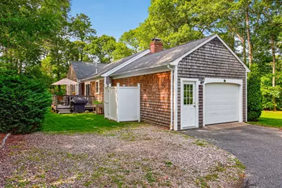7 Bent Bluff Lane, Yarmouth, MA 02675 - Photo 8