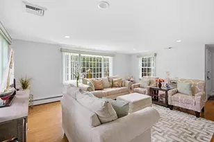 105 Hillside Dr, Barnstable, MA 02632 - Photo 8