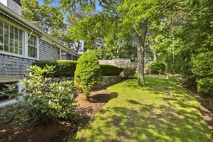 105 Hillside Dr, Barnstable, MA 02632 - Photo 28