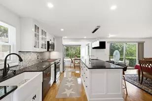 105 Hillside Dr, Barnstable, MA 02632 - Photo 4
