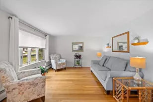 33 Homestead Ln, Falmouth, MA 02536 - Photo 18