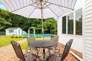 33 Homestead Ln, Falmouth, MA 02536 - Photo 16