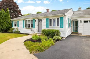 33 Homestead Ln, Falmouth, MA 02536 - Photo 4