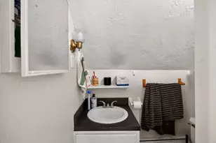 31 Conant St, Provincetown, MA 02657 - Photo 32