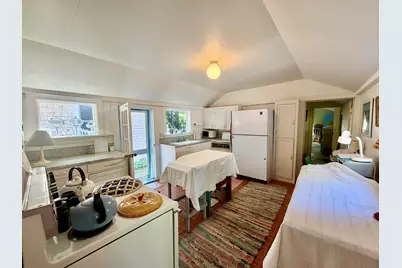 528 Main Street, Tisbury, MA 02568 - Photo 16