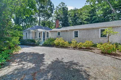 528 Main Street, Tisbury, MA 02568 - Photo 2