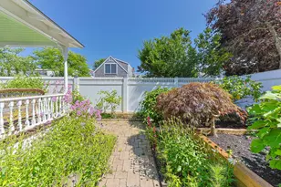 4 Atwood Ave, Provincetown, MA 02657 - Photo 32