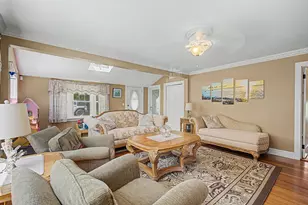 34 Pleasant St, Dennis, MA 02639 - Photo 12