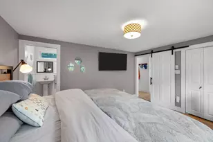 48 Pleasant St, Provincetown, MA 02657 - Photo 10