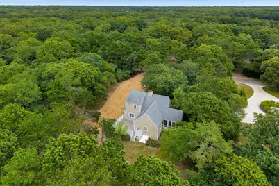 9 Marthas Road, Edgartown, MA 02539 - Photo 2