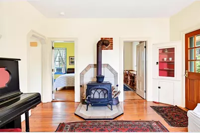 16 Millfield Street, Falmouth, MA 02543 - Photo 6
